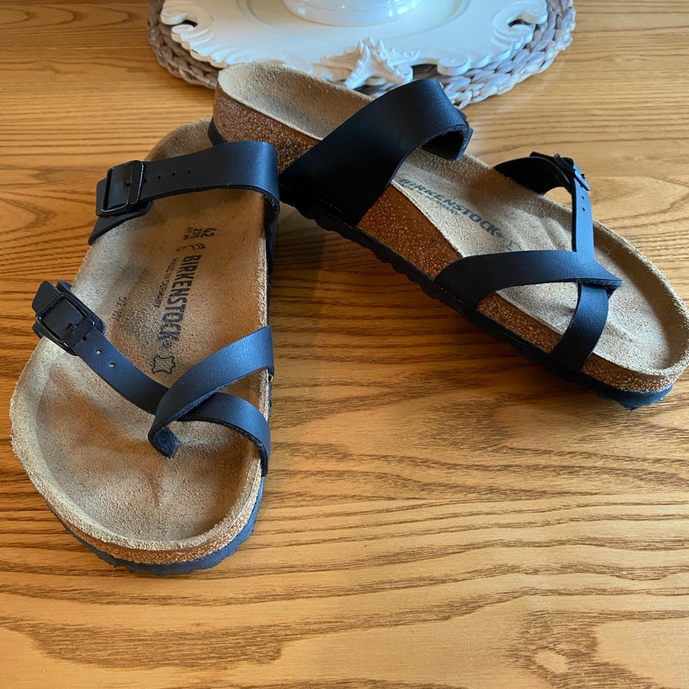 Birkenstock Black Cross-Strap Leather Sandals